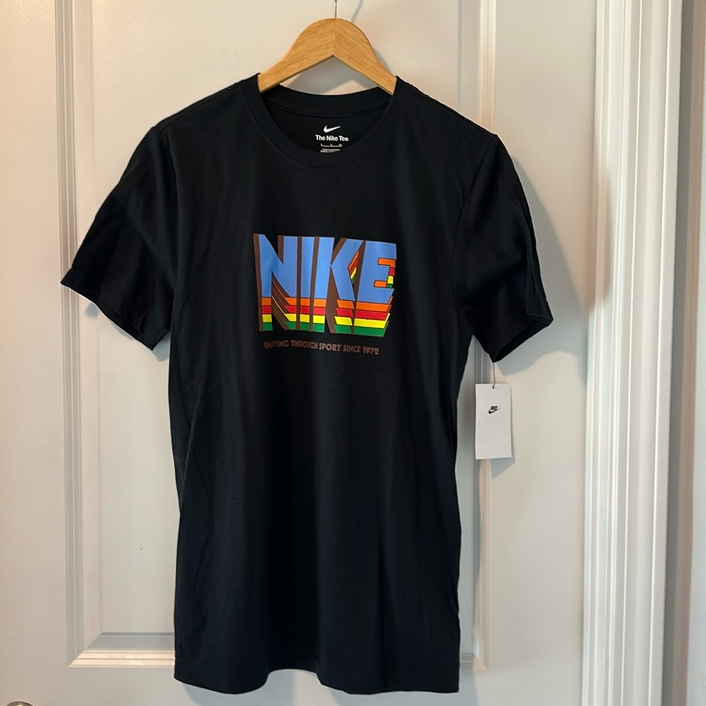 Brand new men’s Nike T-shirt, size small, black, multicolor front design